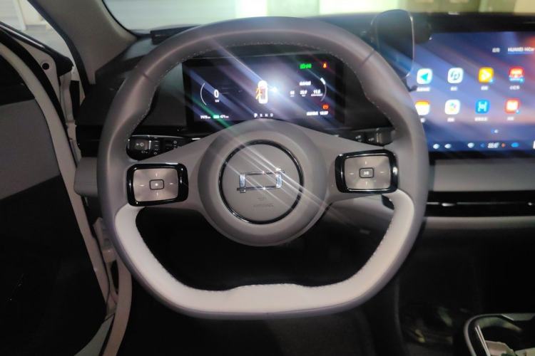 Used Bestune Yueyi 03 2025 565km Premium Edition Steering Wheel