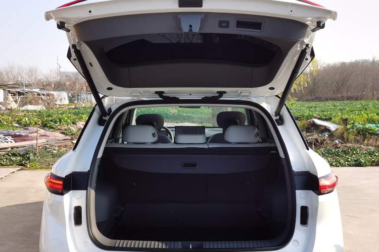 Used Bestune Yueyi 03 2025 445km Joyful Edition Trunk