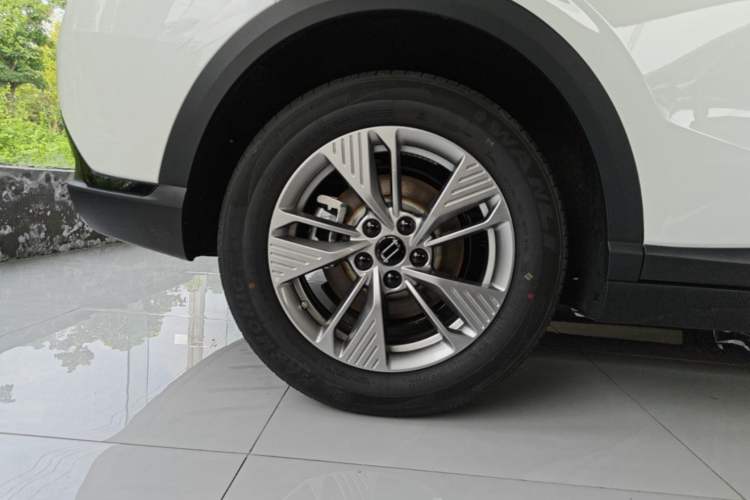 Used Bestune Yueyi 03 2026 Model 565km Enjoyment Edition Right Rear Wheel Hub
