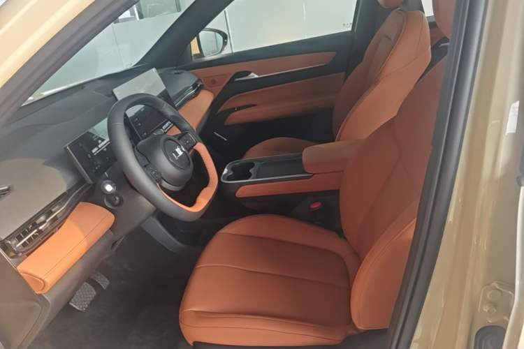 Used Bestune Yueyi 03 2026 Model 565km Enjoyment Edition Left Front Seat