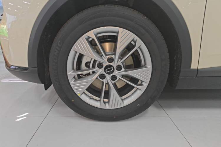 Used Bestune Yueyi 03 2026 Model 565km Enjoyment Edition Left Front Wheel Hub