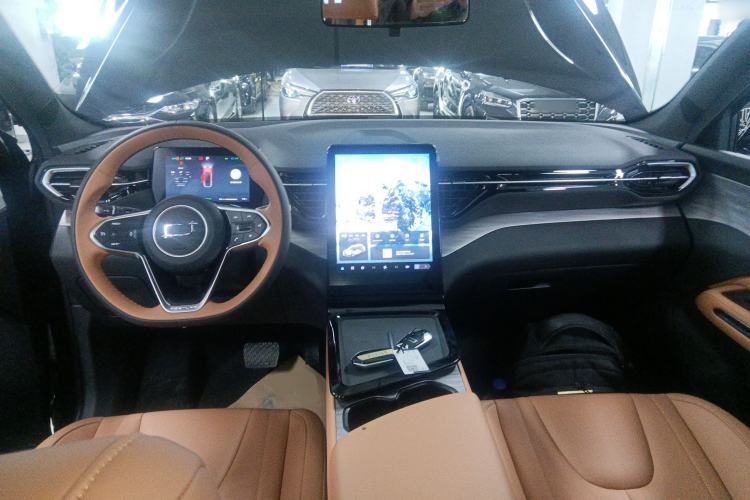 Used Bestune Yueyi 07 2025 210km Joyful Edition Center Console