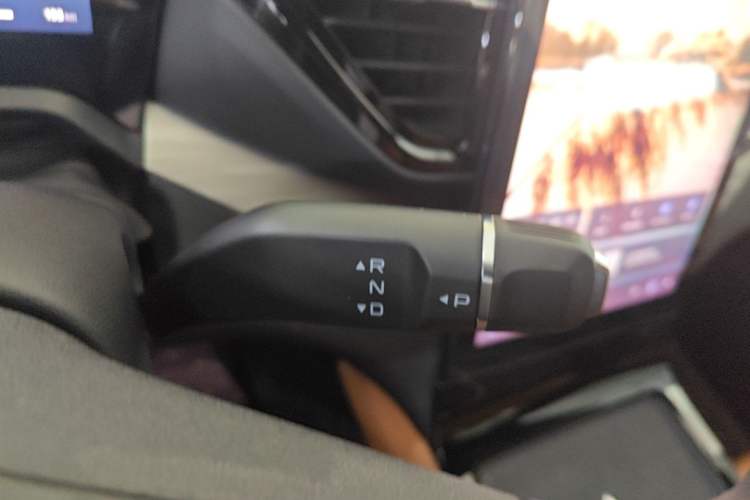 Used Bestune Yueyi 07 2025 210km Leisure Edition Gear Lever