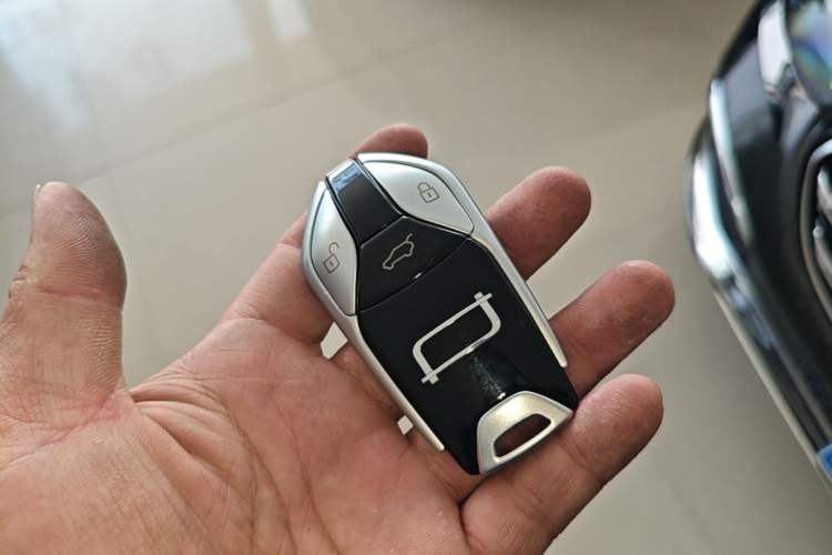 Used Bestune Yueyi 07 2025 150km Quality Selection Edition Interior 1