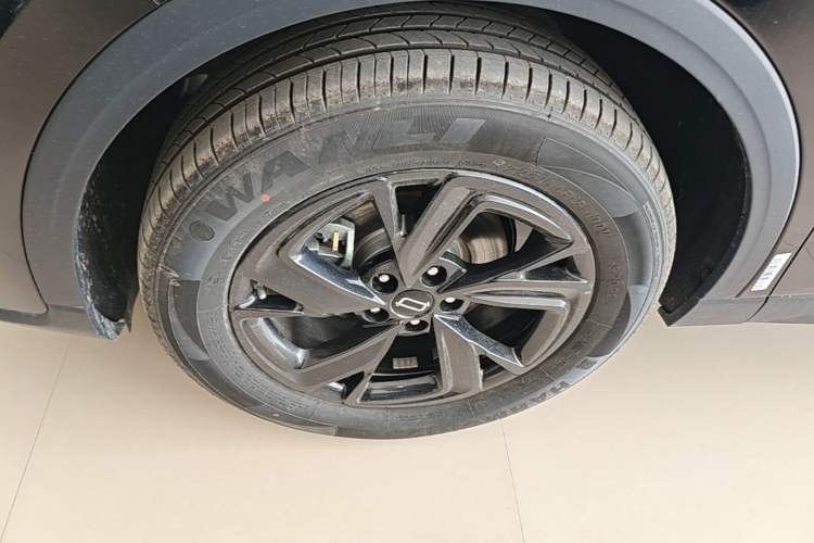 Used Bestune Yueyi 07 2025 150km Quality Selection Edition Left Front Wheel Hub