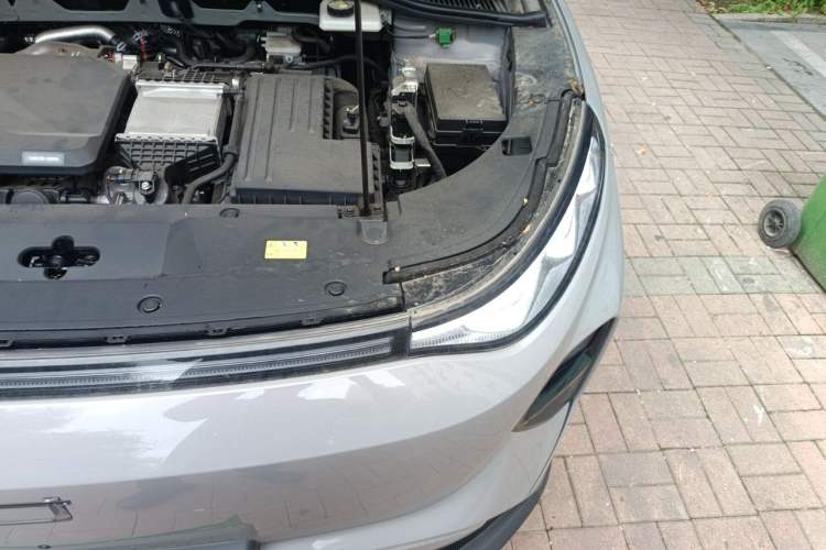 Used Bestune Yueyi 07 2025 210km Leisure Edition Engine Bay Left
