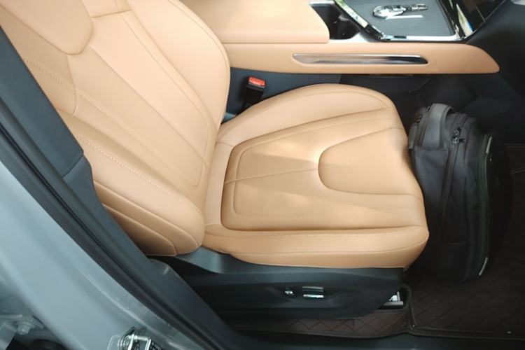 Used Bestune Yueyi 07 2025 210km Joyful Edition Right Front Seat