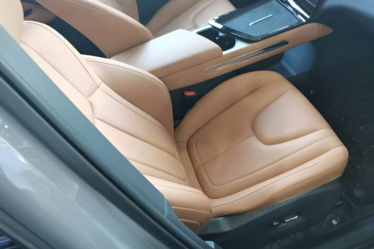 Used Bestune Yueyi 07 2025 210km Joyful Edition Right Front Seat