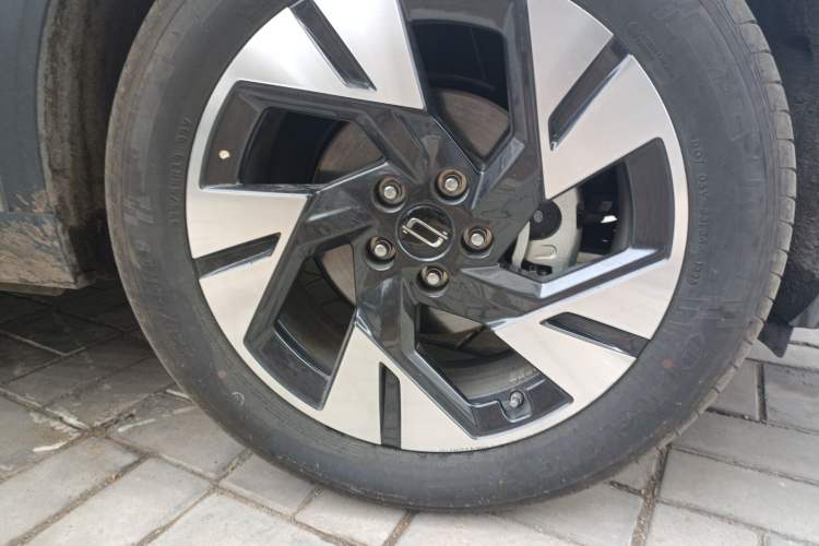 Used Bestune Yueyi 07 2025 210km Joyful Edition Right Front Wheel Hub