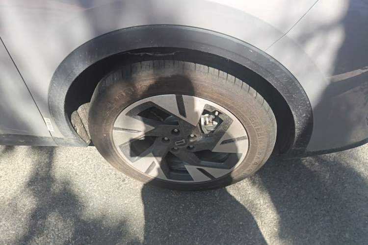 Used Bestune Yueyi 07 2025 210km Joyful Edition Right Front Wheel Hub