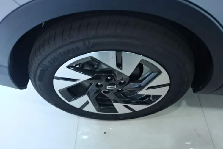 Used Bestune Yueyi 07 2025 210km Joyful Edition Right Rear Wheel Hub