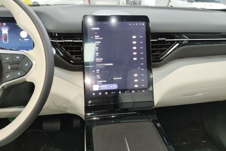 Used Bestune Yueyi 07 2025 150km Heartfelt Edition Audio And AC Panel