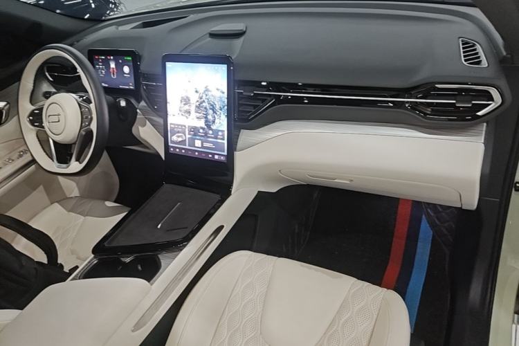 Used Bestune Yueyi 07 2025 210km Leisure Edition Center Console