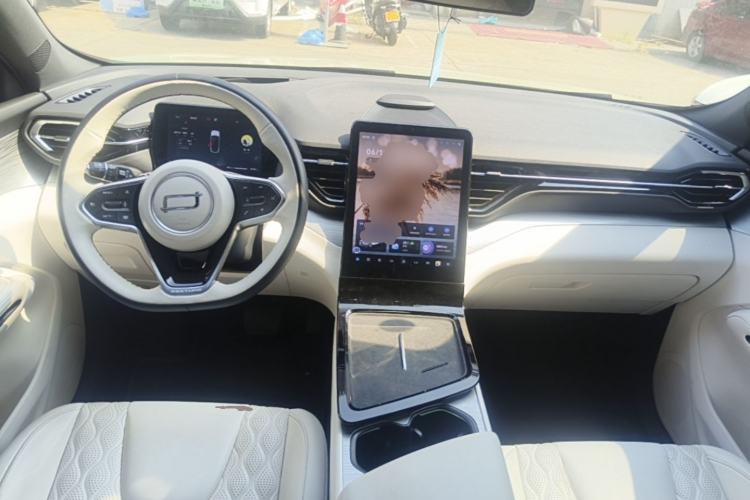 Used Bestune Yueyi 07 2025 210km Leisure Edition Center Console