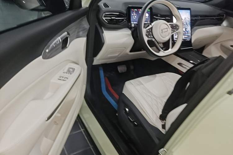 Used Bestune Yueyi 07 2025 210km Leisure Edition Driver Seat