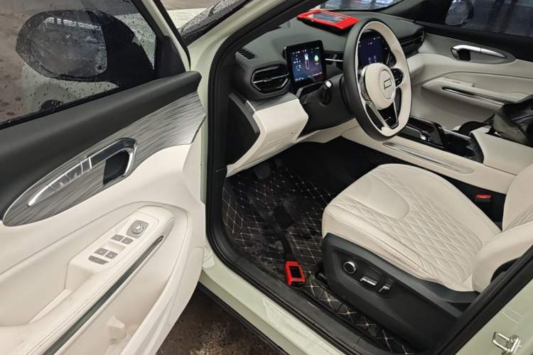 Used Bestune Yueyi 07 2025 210km Leisure Edition Driver Seat