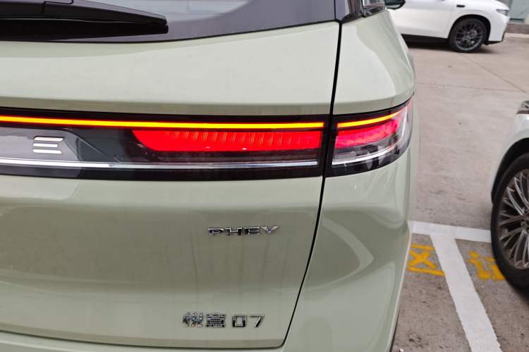 Used Bestune Yueyi 07 2025 150km Heartfelt Edition Exterior 6