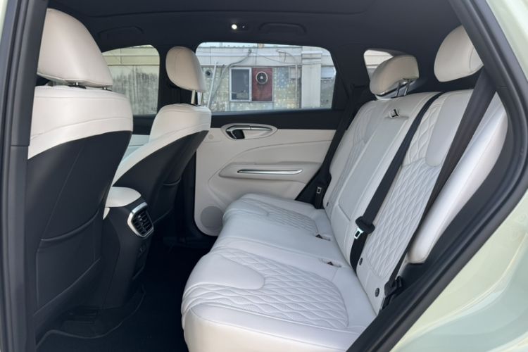 Used Bestune Yueyi 07 2025 210km Leisure Edition Interior 3