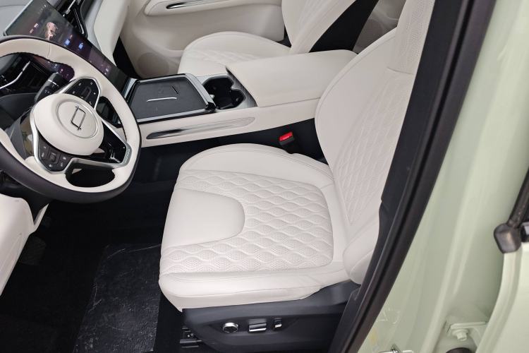 Used Bestune Yueyi 07 2025 150km Heartfelt Edition Left Front Seat