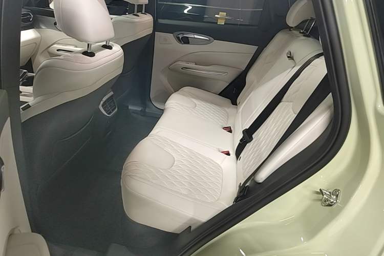 Used Bestune Yueyi 07 2025 210km Leisure Edition Left Rear Seat