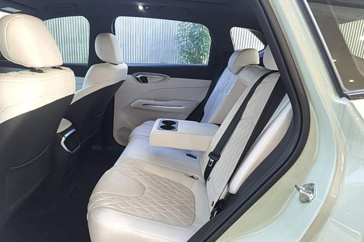 Used Bestune Yueyi 07 2025 210km Leisure Edition Left Rear Seat