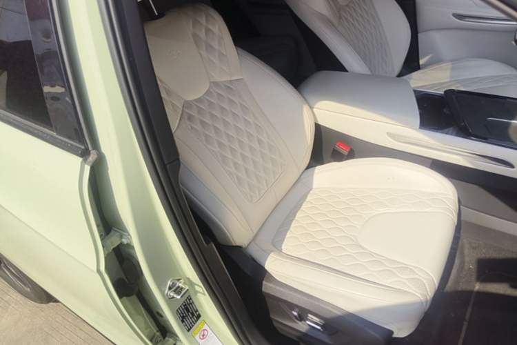 Used Bestune Yueyi 07 2025 210km Leisure Edition Right Front Seat