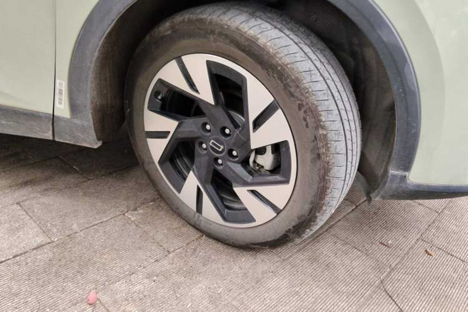 Used Bestune Yueyi 07 2025 150km Heartfelt Edition Right Front Wheel Hub