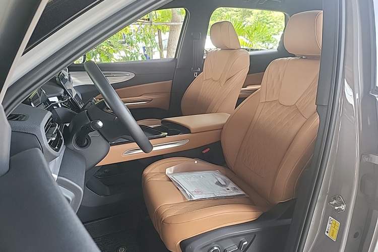 Used Bestune Yueyi 07 2025 210km Leisure Edition Left Front Seat