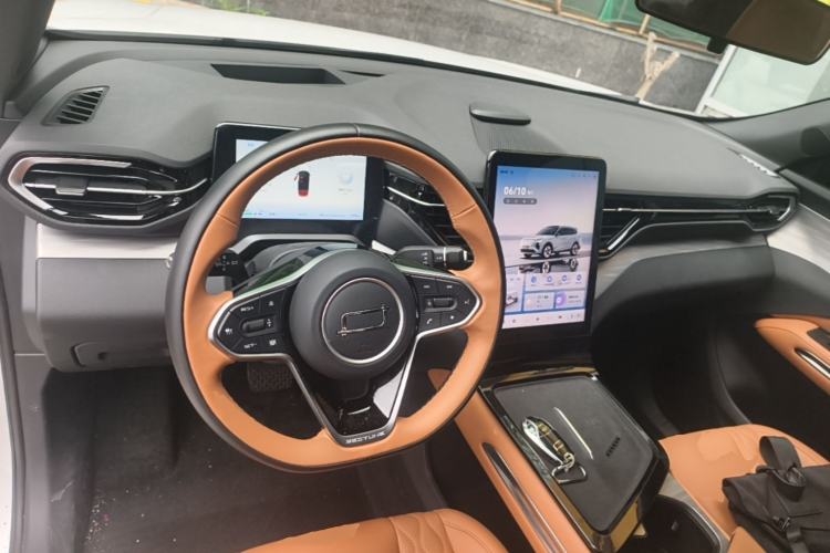 Used Bestune Yueyi 07 2025 210km Leisure Edition Center Console