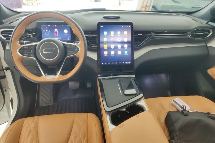 Used Bestune Yueyi 07 2025 210km Leisure Edition Center Console