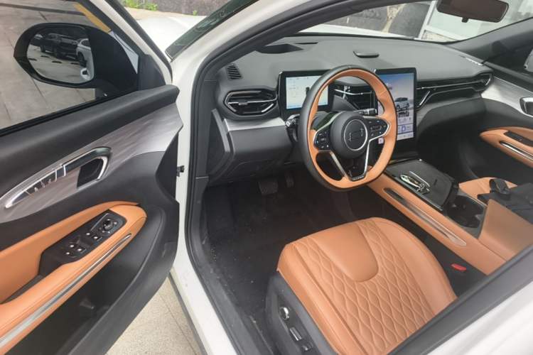 Used Bestune Yueyi 07 2025 210km Leisure Edition Driver Seat