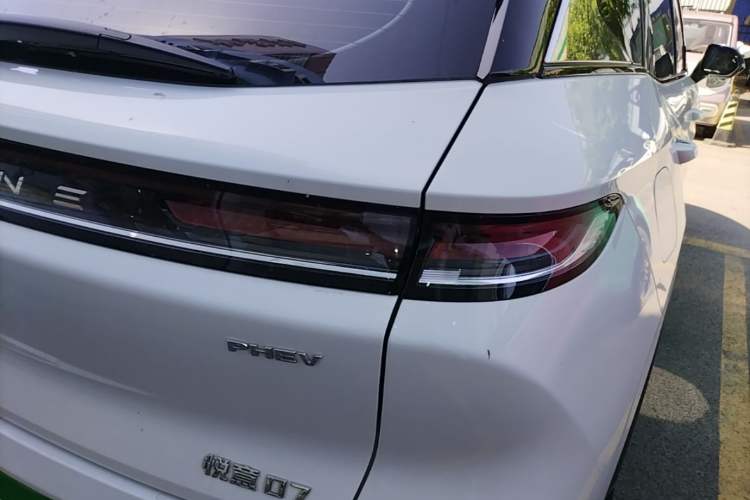 Used Bestune Yueyi 07 2025 210km Leisure Edition Exterior 3