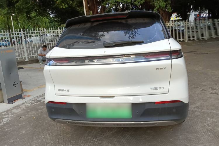 Used Bestune Yueyi 07 2025 210km Joyful Edition Exterior 5