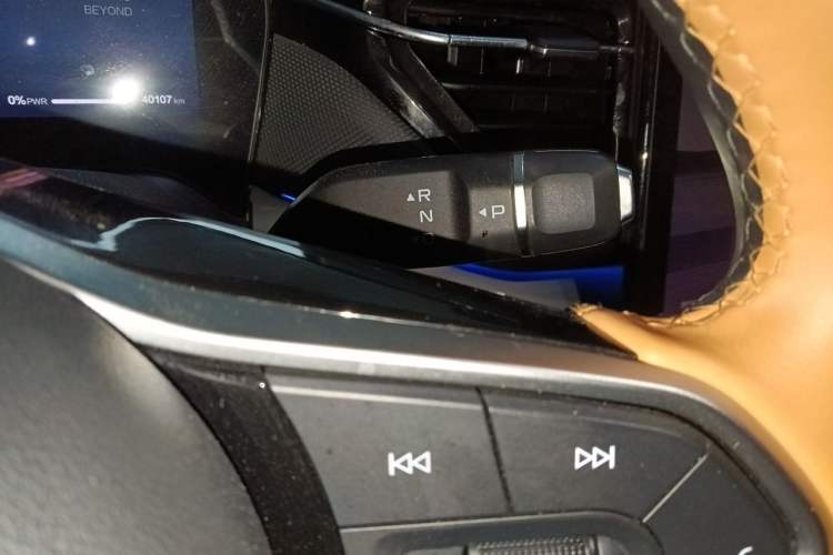 Used Bestune Yueyi 07 2025 210km Leisure Edition Gear Lever