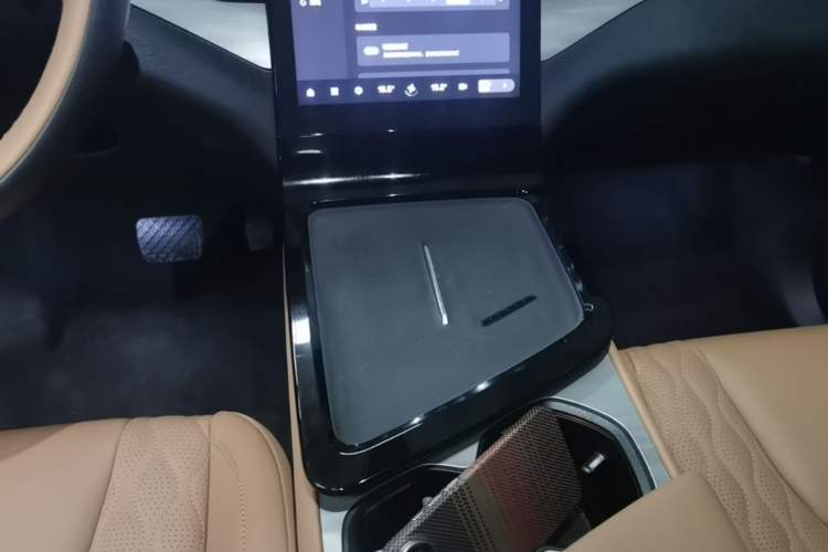 Used Bestune Yueyi 07 2025 210km Leisure Edition Gear Lever