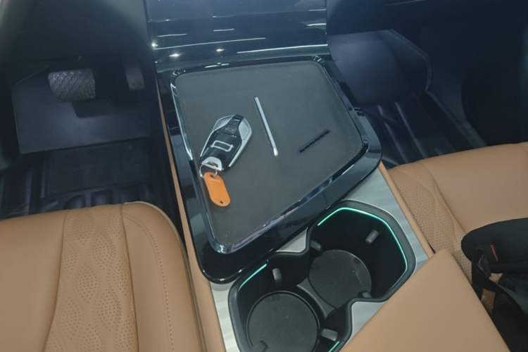 Used Bestune Yueyi 07 2025 210km Leisure Edition Gear Lever