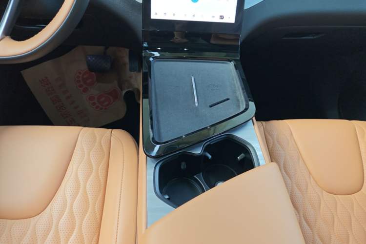 Used Bestune Yueyi 07 2025 210km Leisure Edition Gear Lever