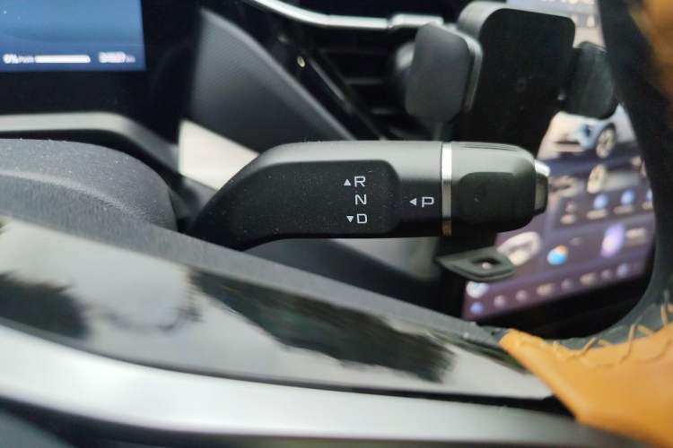 Used Bestune Yueyi 07 2025 210km Leisure Edition Gear Lever