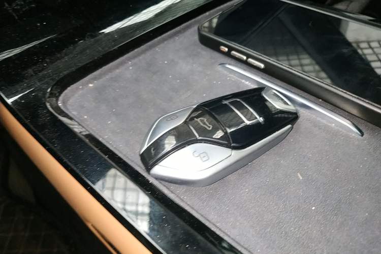 Used Bestune Yueyi 07 2025 210km Joyful Edition Interior 1