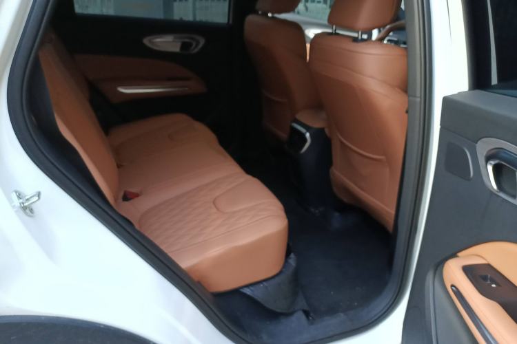 Used Bestune Yueyi 07 2025 210km Joyful Edition Interior 9