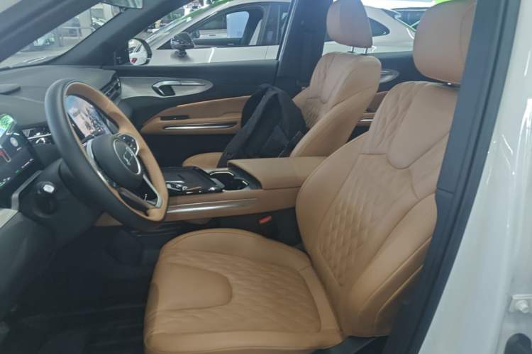 Used Bestune Yueyi 07 2025 210km Leisure Edition Left Front Seat