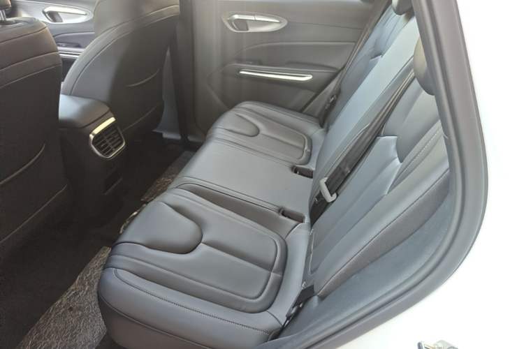 Used Bestune Yueyi 07 2025 150km Heartfelt Edition Left Rear Seat