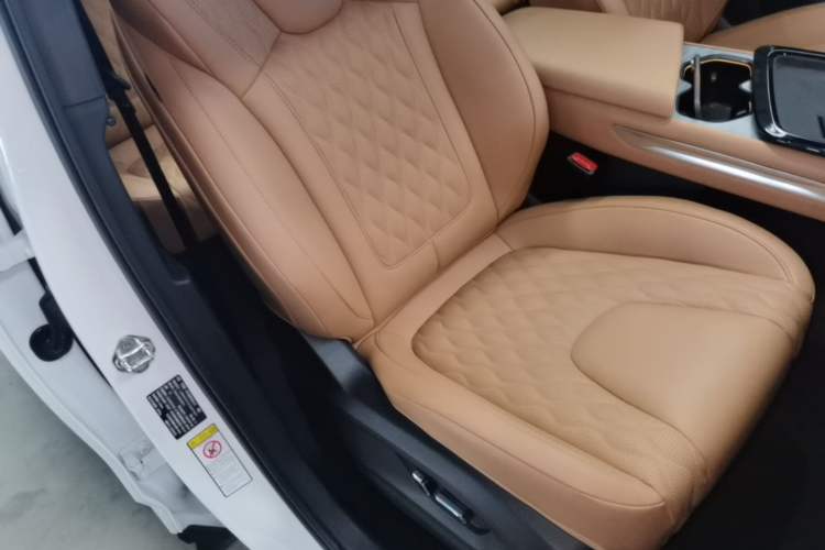 Used Bestune Yueyi 07 2025 210km Leisure Edition Right Front Seat