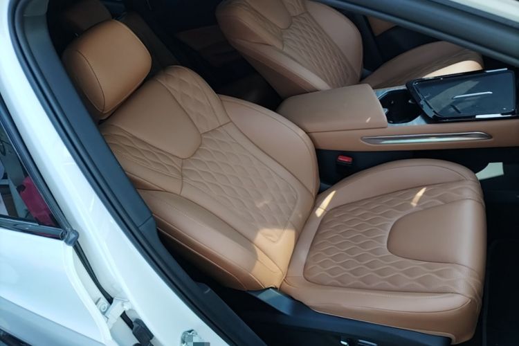 Used Bestune Yueyi 07 2025 210km Leisure Edition Right Front Seat