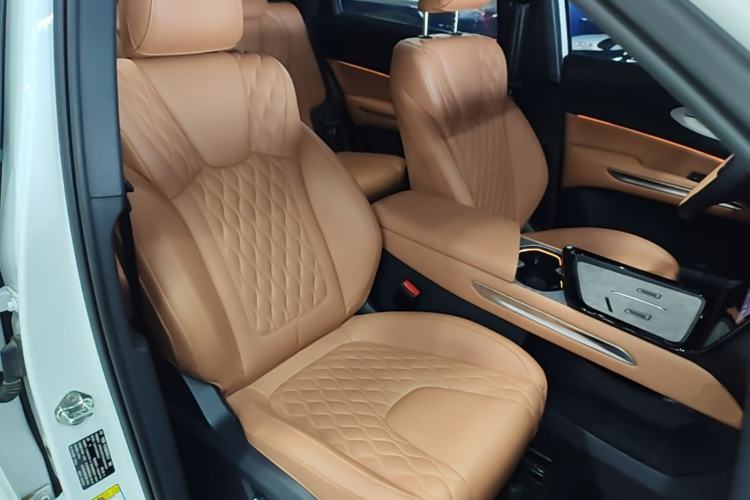 Used Bestune Yueyi 07 2025 210km Leisure Edition Right Front Seat
