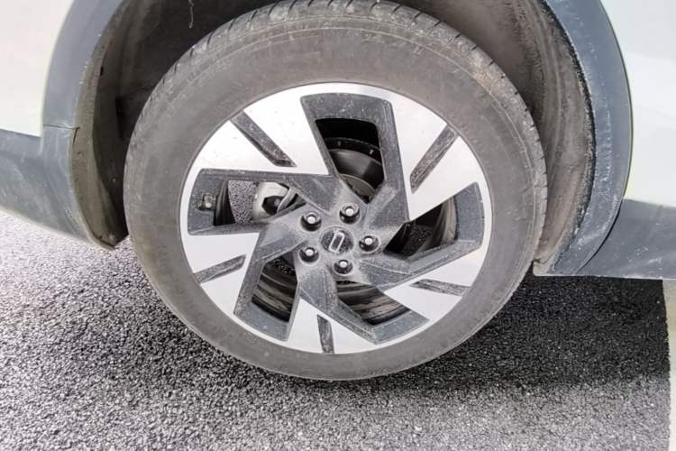 Used Bestune Yueyi 07 2025 210km Joyful Edition Right Rear Wheel Hub