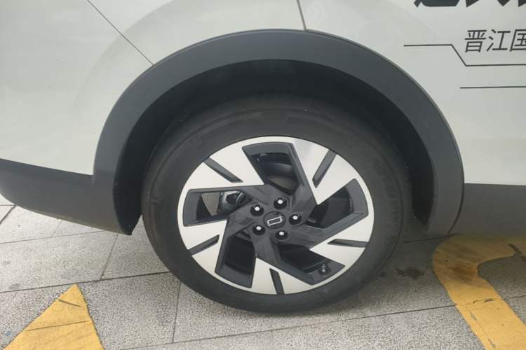 Used Bestune Yueyi 07 2025 210km Leisure Edition Right Rear Wheel Hub
