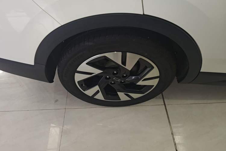 Used Bestune Yueyi 07 2025 210km Leisure Edition Right Rear Wheel Hub
