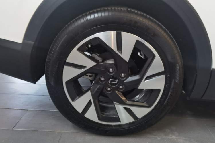 Used Bestune Yueyi 07 2025 210km Leisure Edition Right Rear Wheel Hub