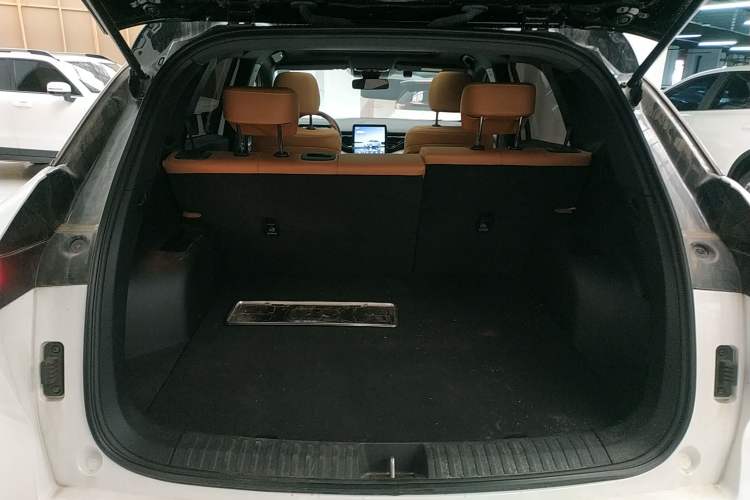 Used Bestune Yueyi 07 2025 210km Joyful Edition Trunk